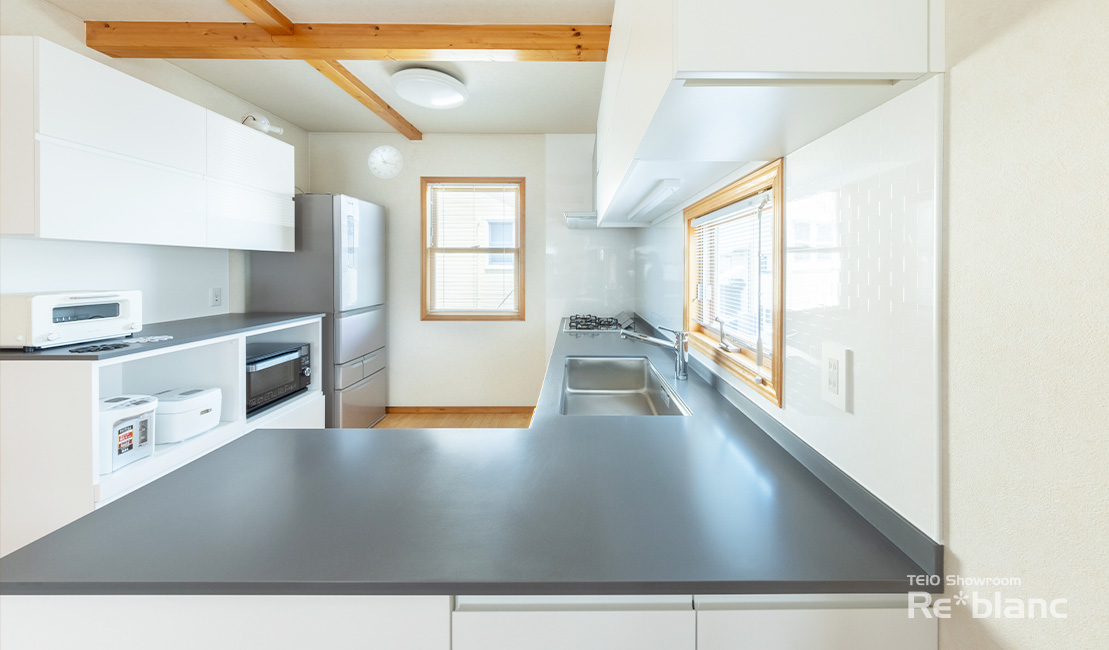https://www.reblanc.com/case/cupboard/002449.html