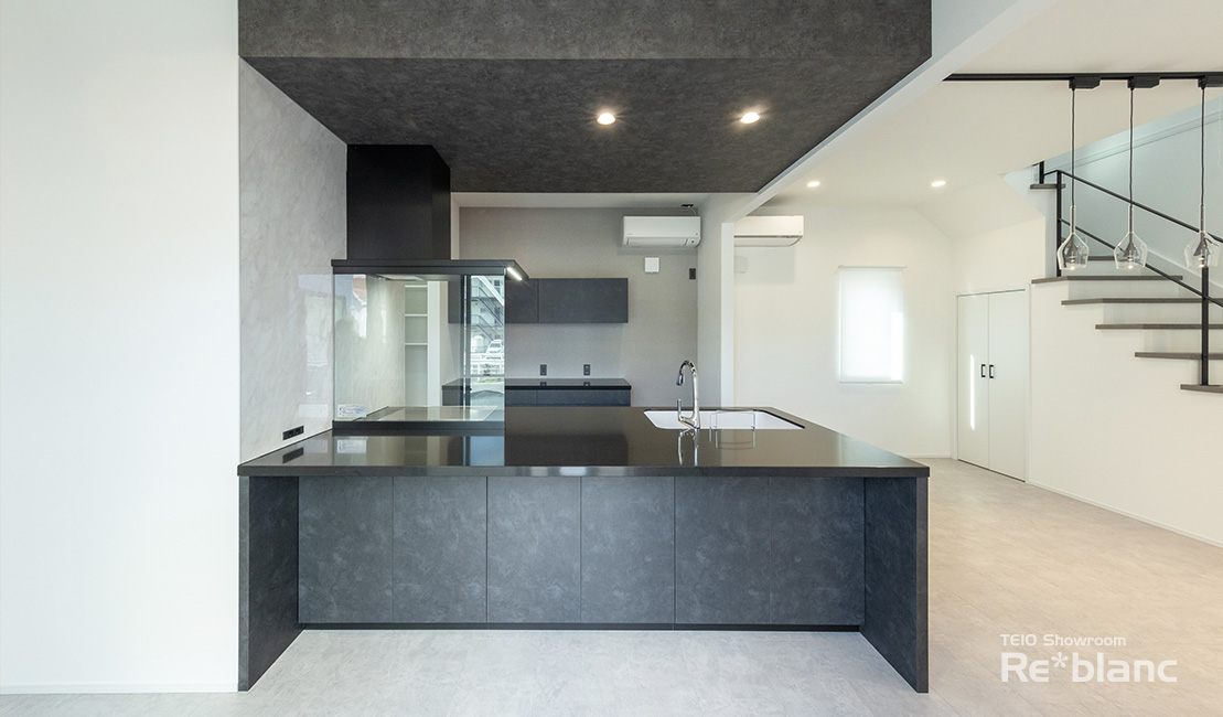 https://www.reblanc.com/case/design-ordermade-kitchen/002286.html